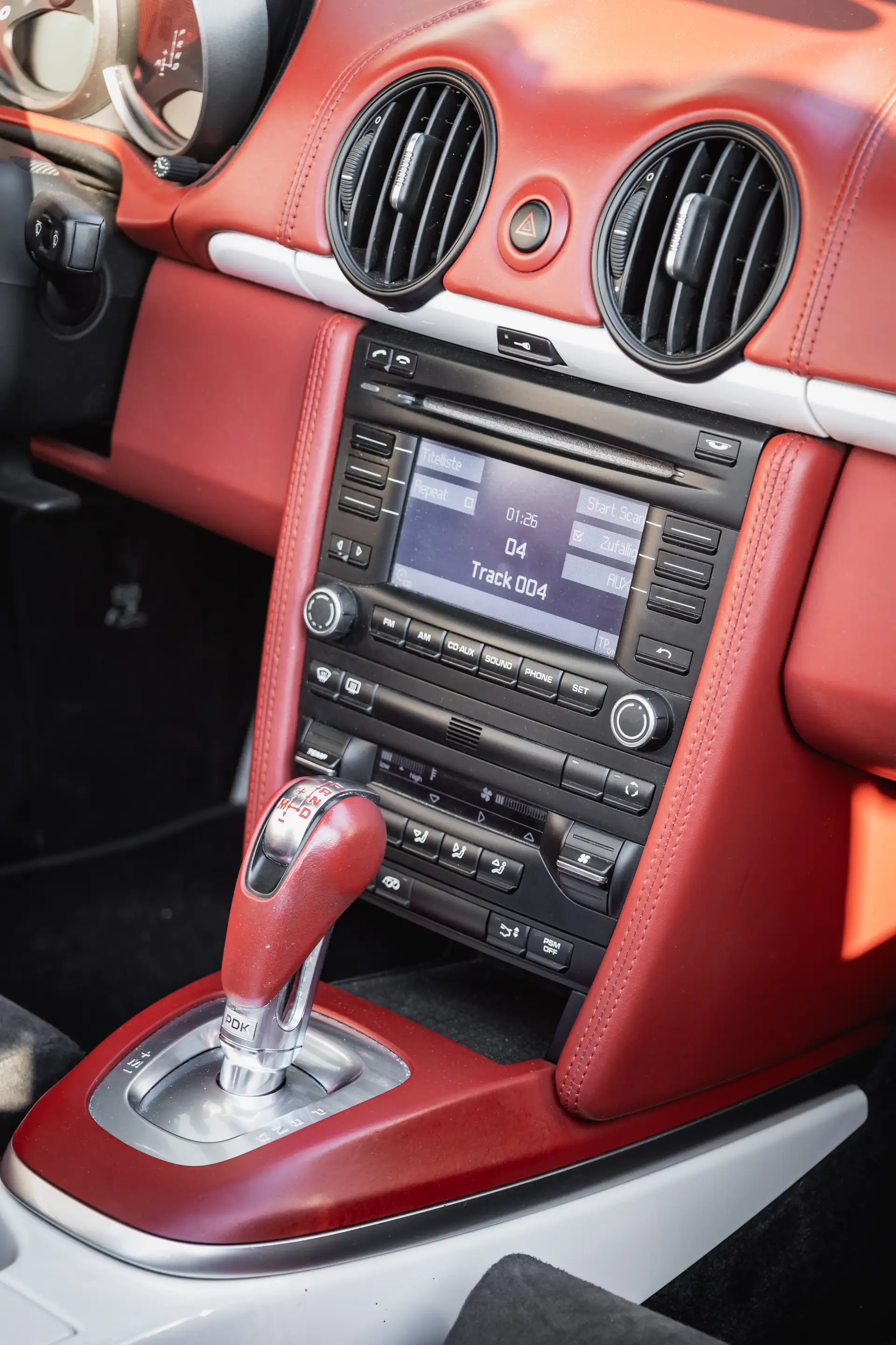 Porsche Boxster Boxster Spyder PDK — photo 23