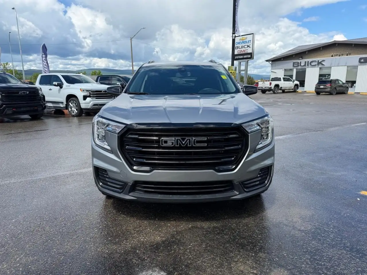 GMC Terrain photo GMC Terrain