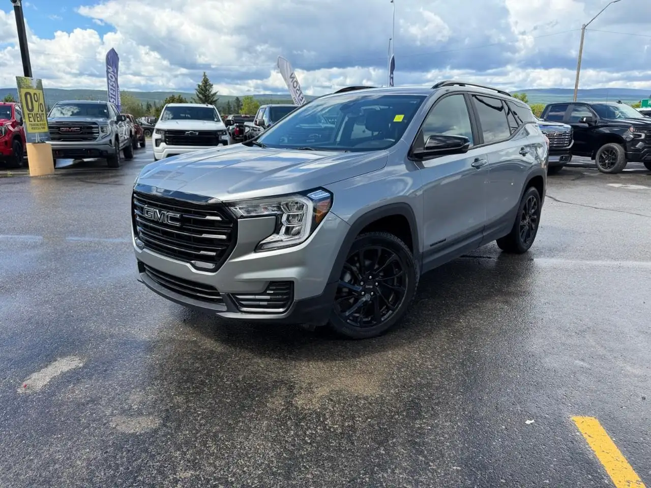 GMC Terrain photo GMC Terrain