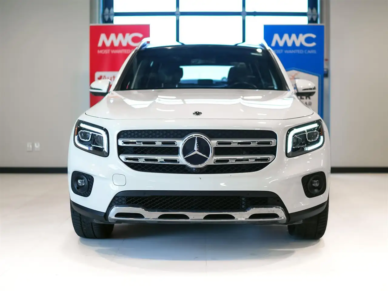 Mercedes-Benz GLB photo Mercedes-Benz GLB