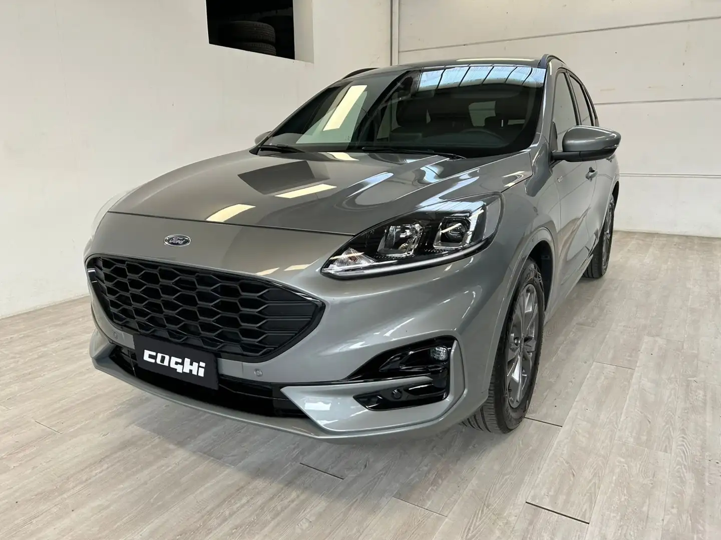 Ford Kuga 1.5 EcoBoost 150 CV 2WD ST-Line Grigio - 1