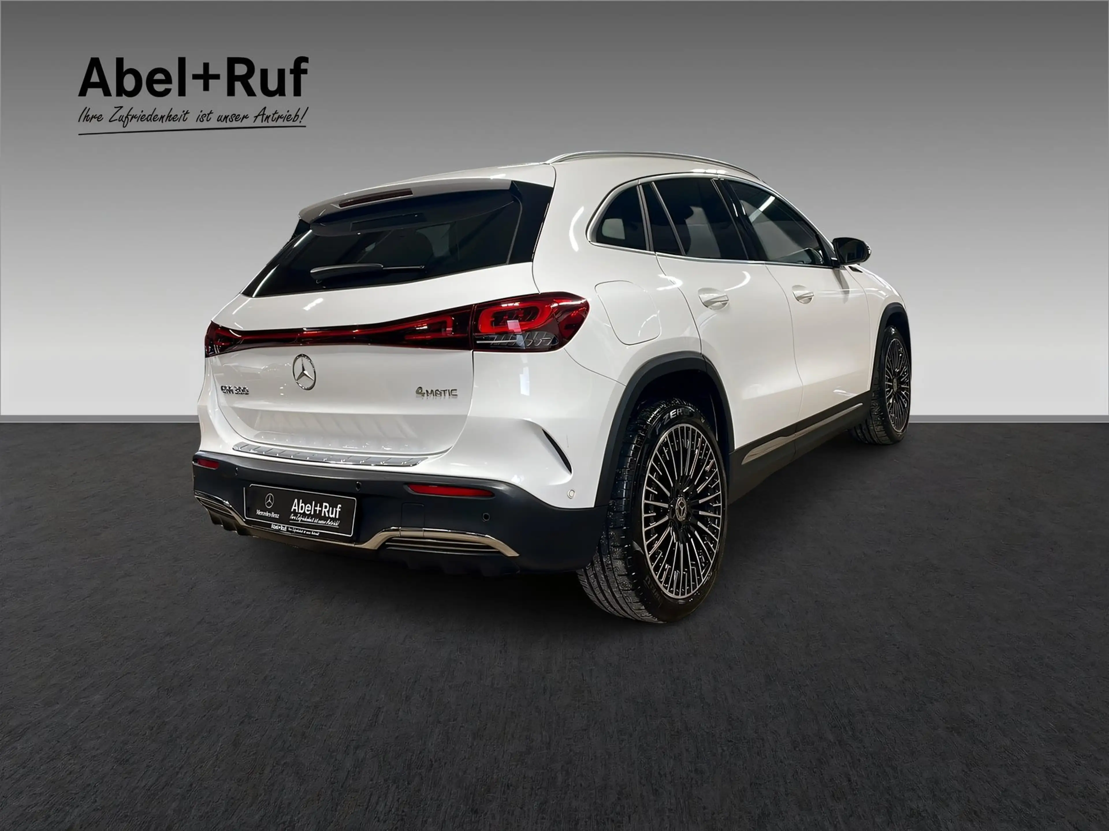 Mercedes-Benz EQA 300 4M AMG+LED+Kamera+CarPlay+Ambiente+SHz — photo 5