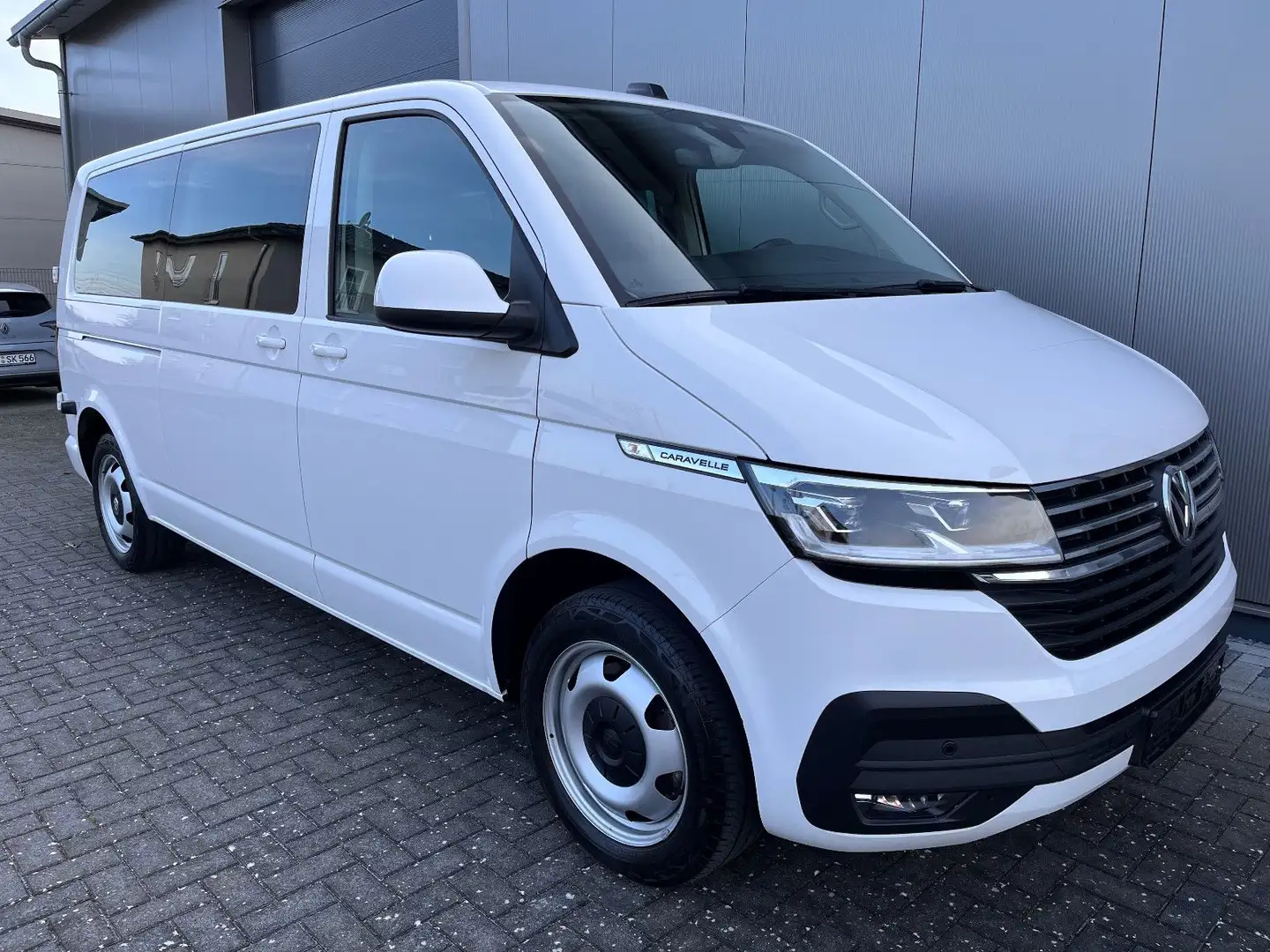 Volkswagen T6 Caravelle T6.1 Caravelle Comfortline lang DiCo LED 2FlüTür Wit - 1