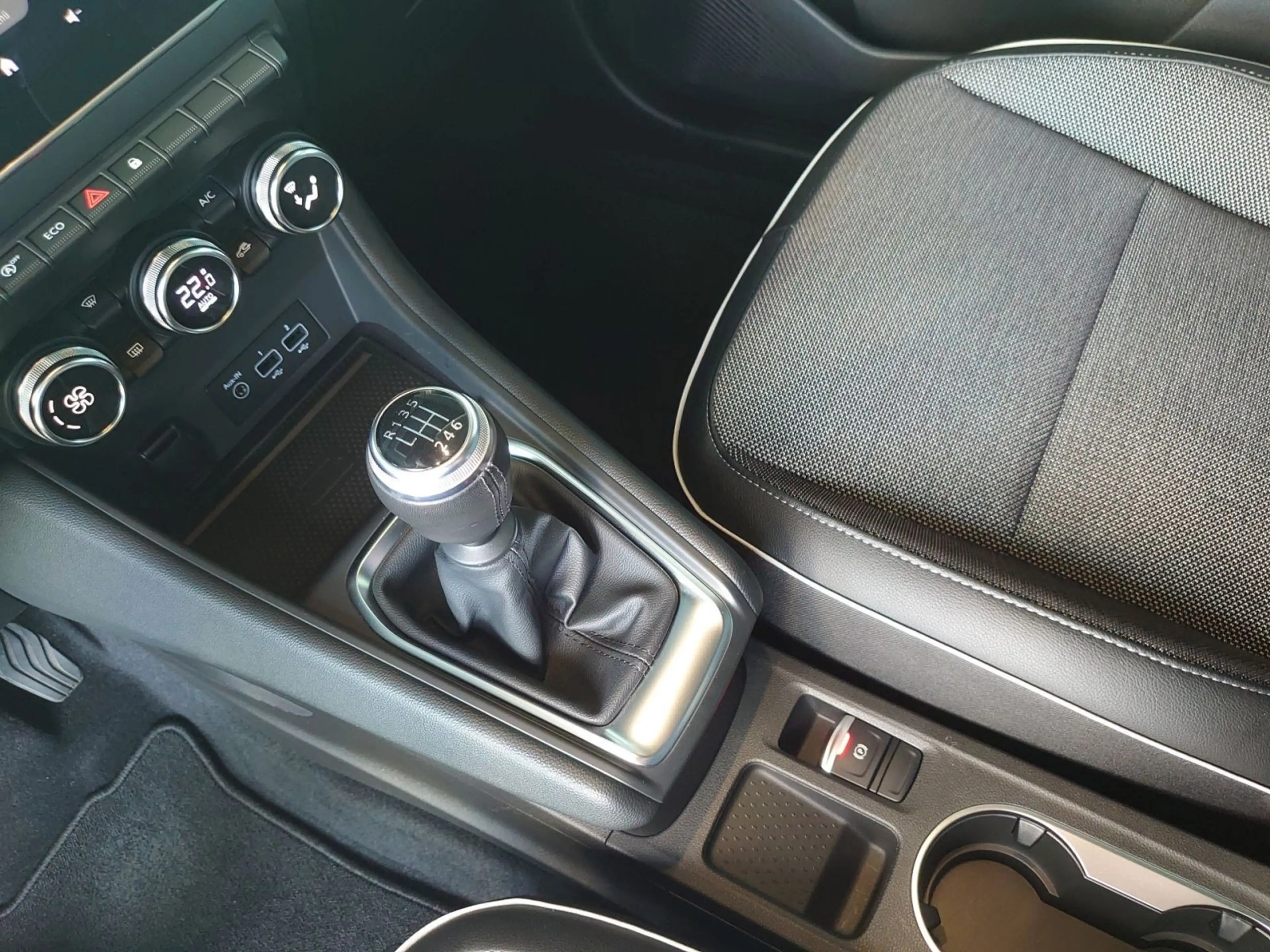 Renault Captur II 130PS Intens / Winterräder — photo 10