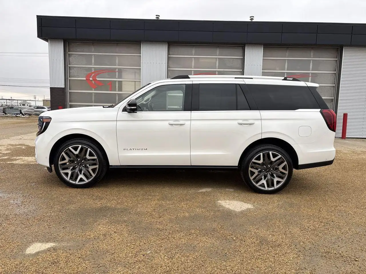 Ford Expedition снимка Ford Expedition