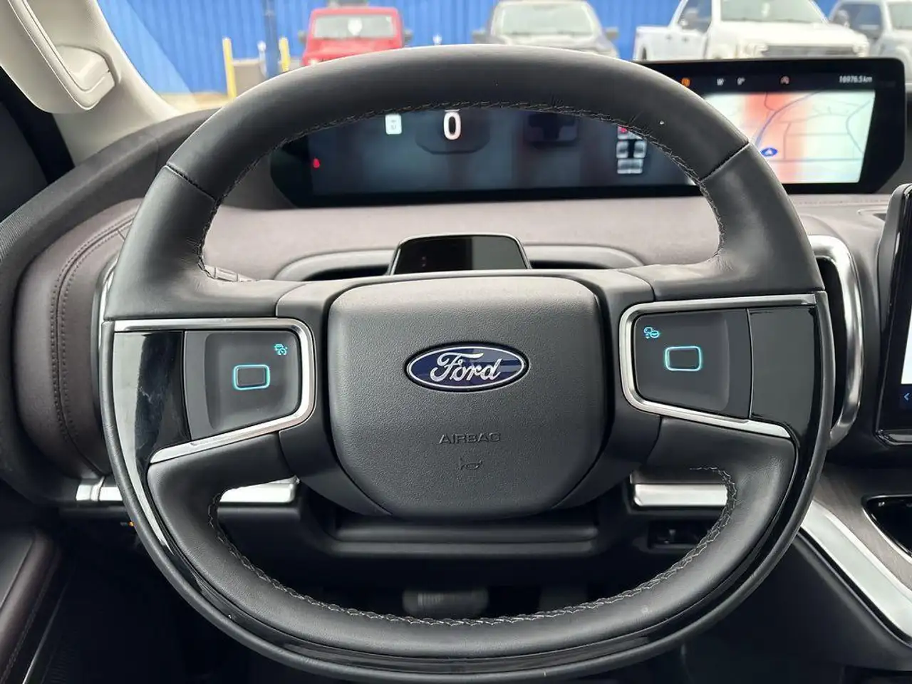 Ford Expedition снимка Ford Expedition