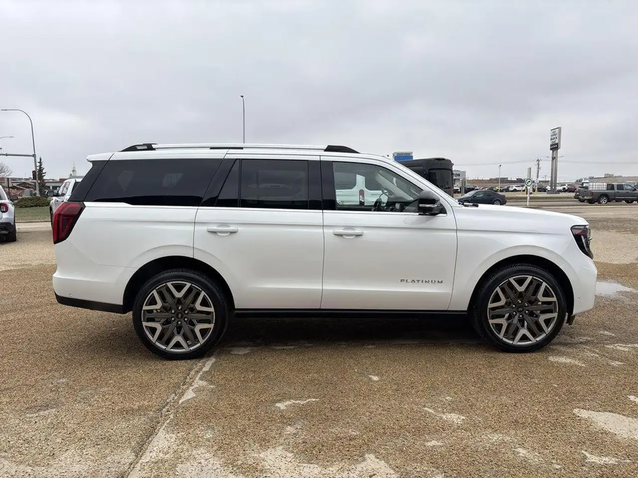 Ford Expedition снимка Ford Expedition