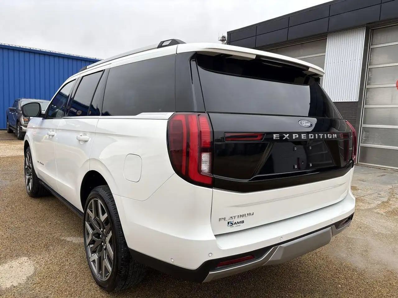 Ford Expedition снимка Ford Expedition