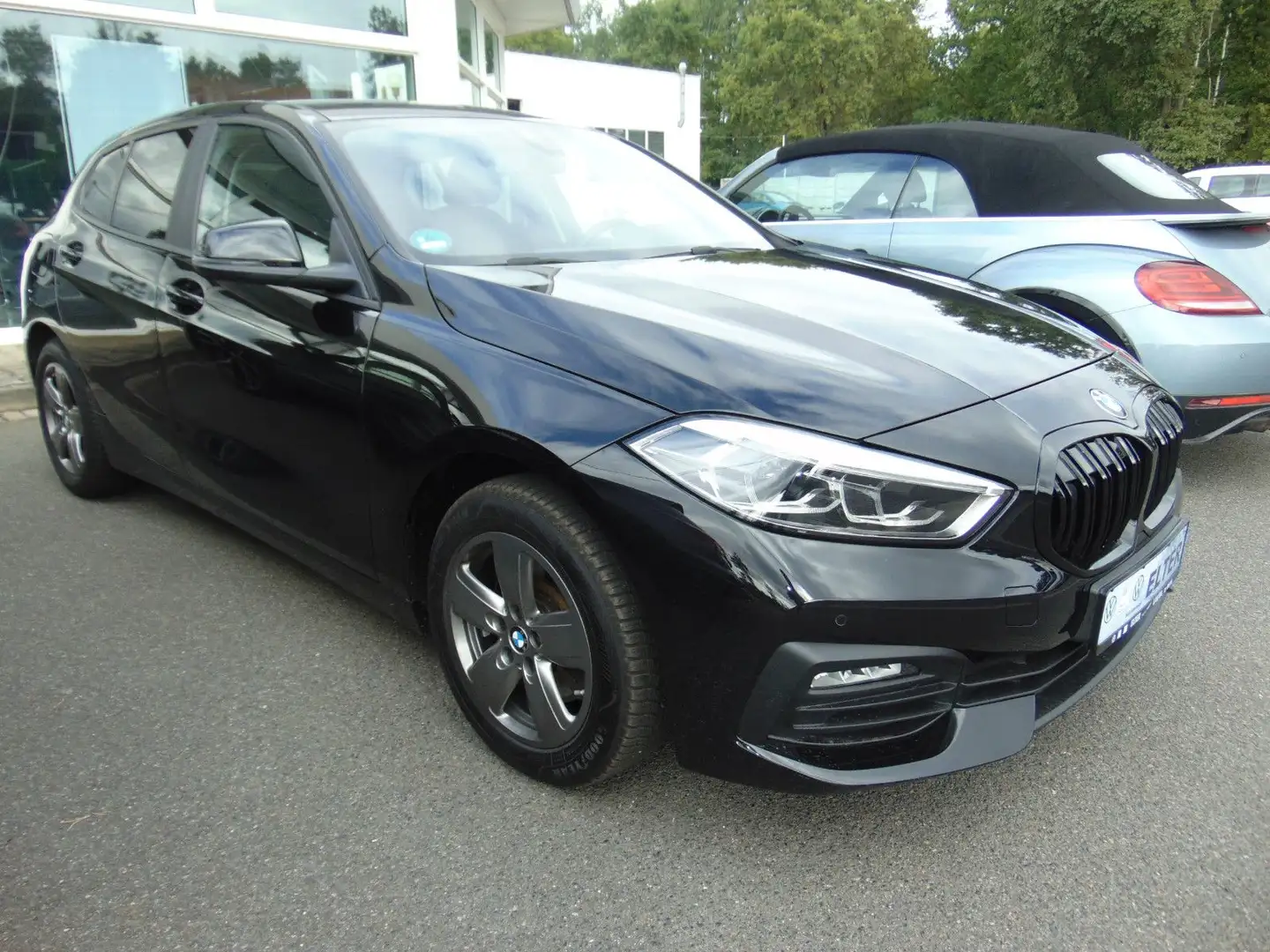BMW 118 Baureihe 1 Lim. 118 i Advantage Schwarz - 1