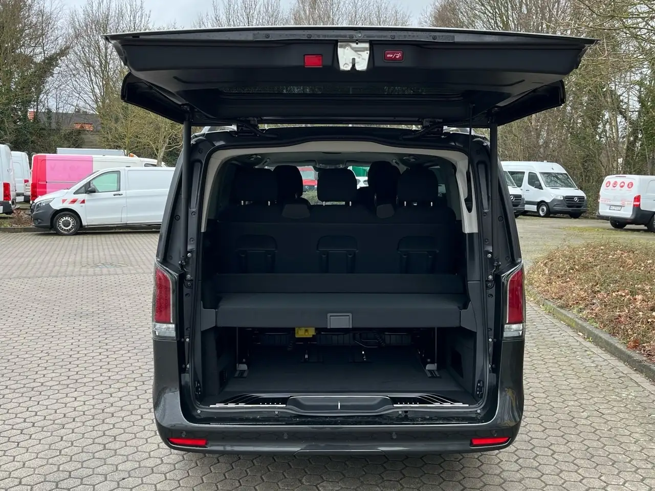 Mercedes-Benz V 250 d Style lang Standhzg Liege-P. Drehsitze 9G 15