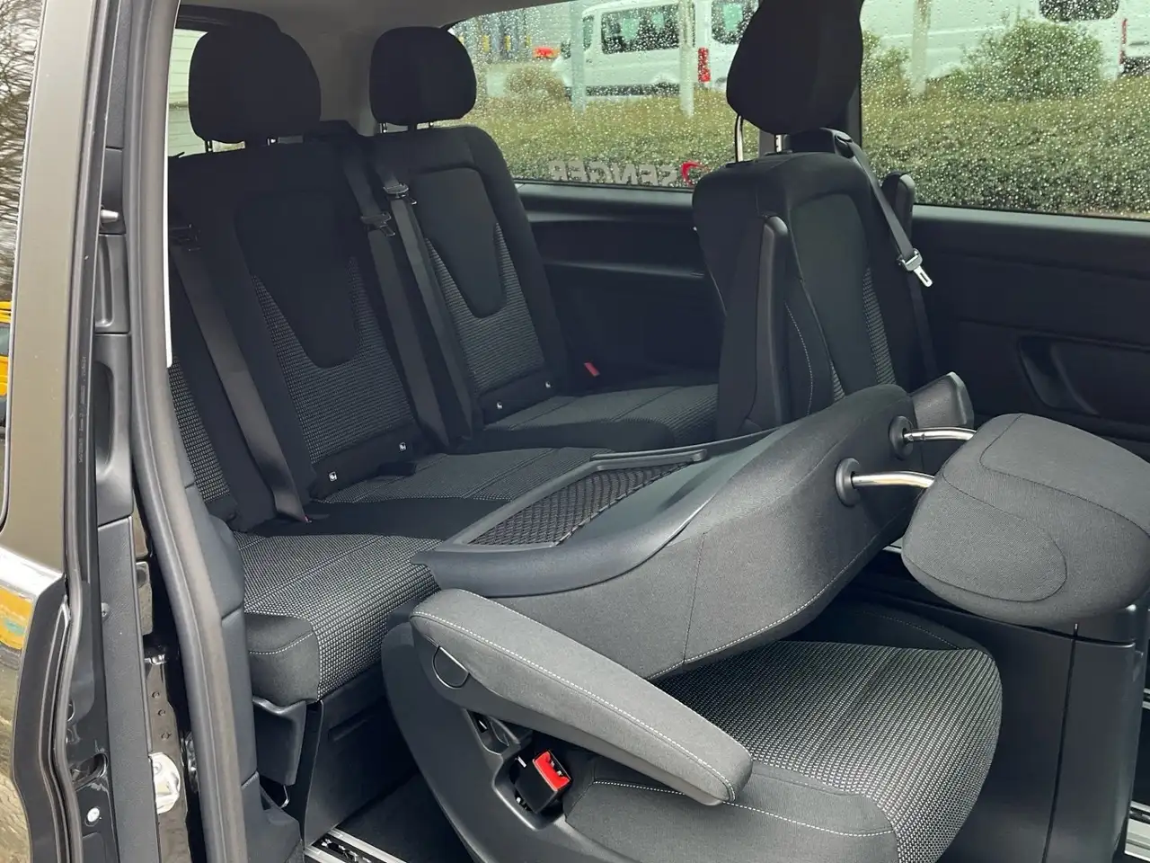Mercedes-Benz V 250 d Style lang Standhzg Liege-P. Drehsitze 9G 16