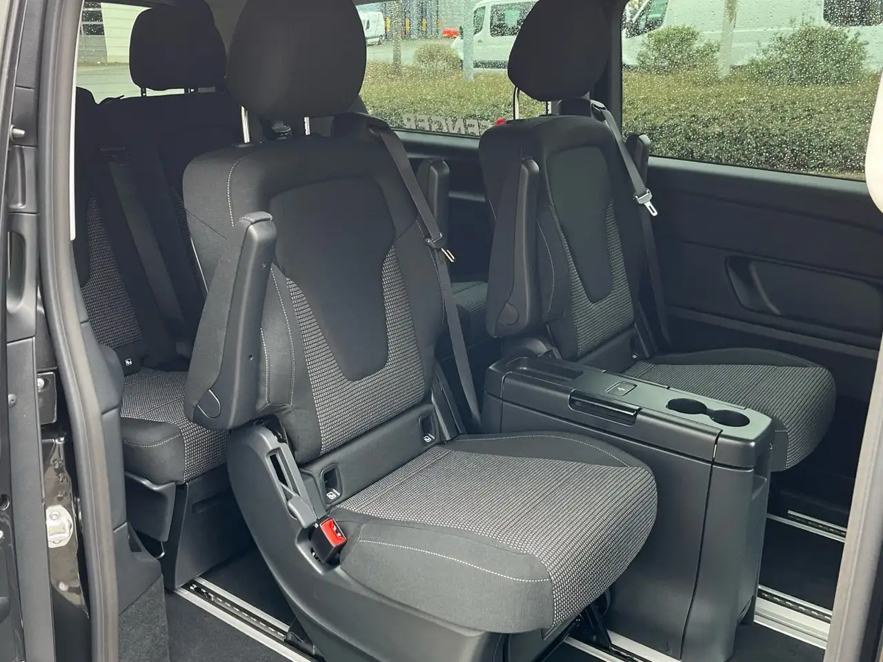Mercedes-Benz V 250 d Style lang Standhzg Liege-P. Drehsitze 9G 13