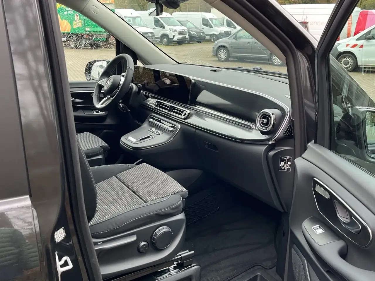 Mercedes-Benz V 250 d Style lang Standhzg Liege-P. Drehsitze 9G 12