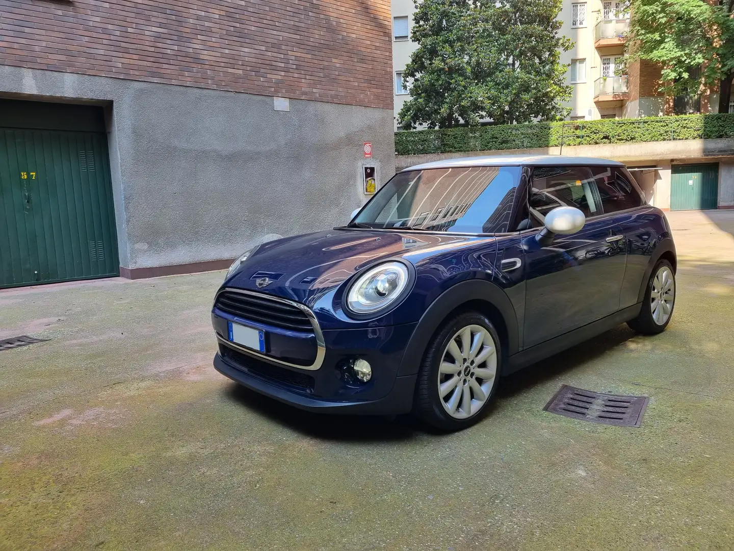 MINI Cooper D 1.5 Hype 3p auto Blu/Azzurro - 2