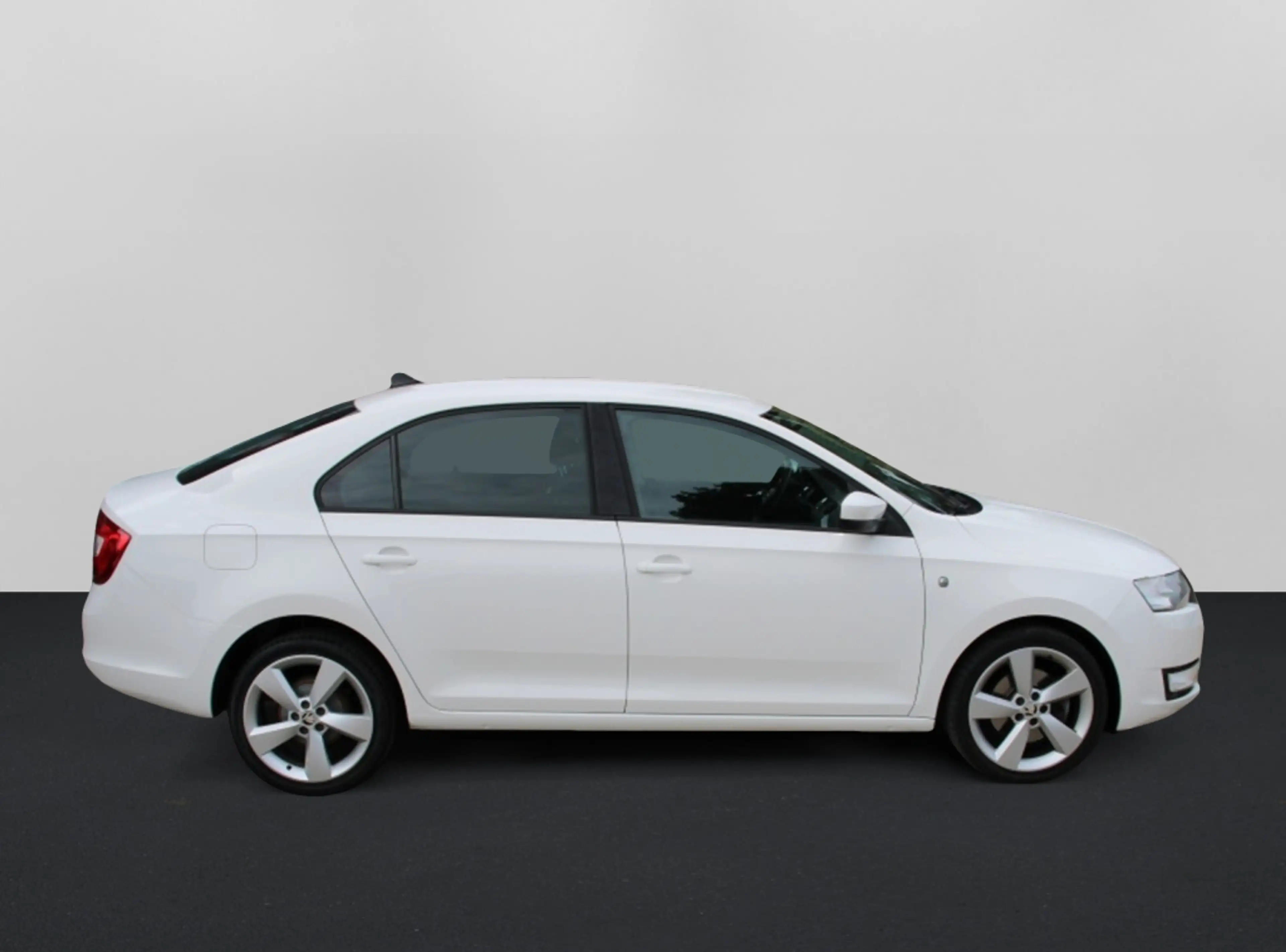 Skoda Rapid/Spaceback 1.2 TSI Grt Eleg Bns — photo 5