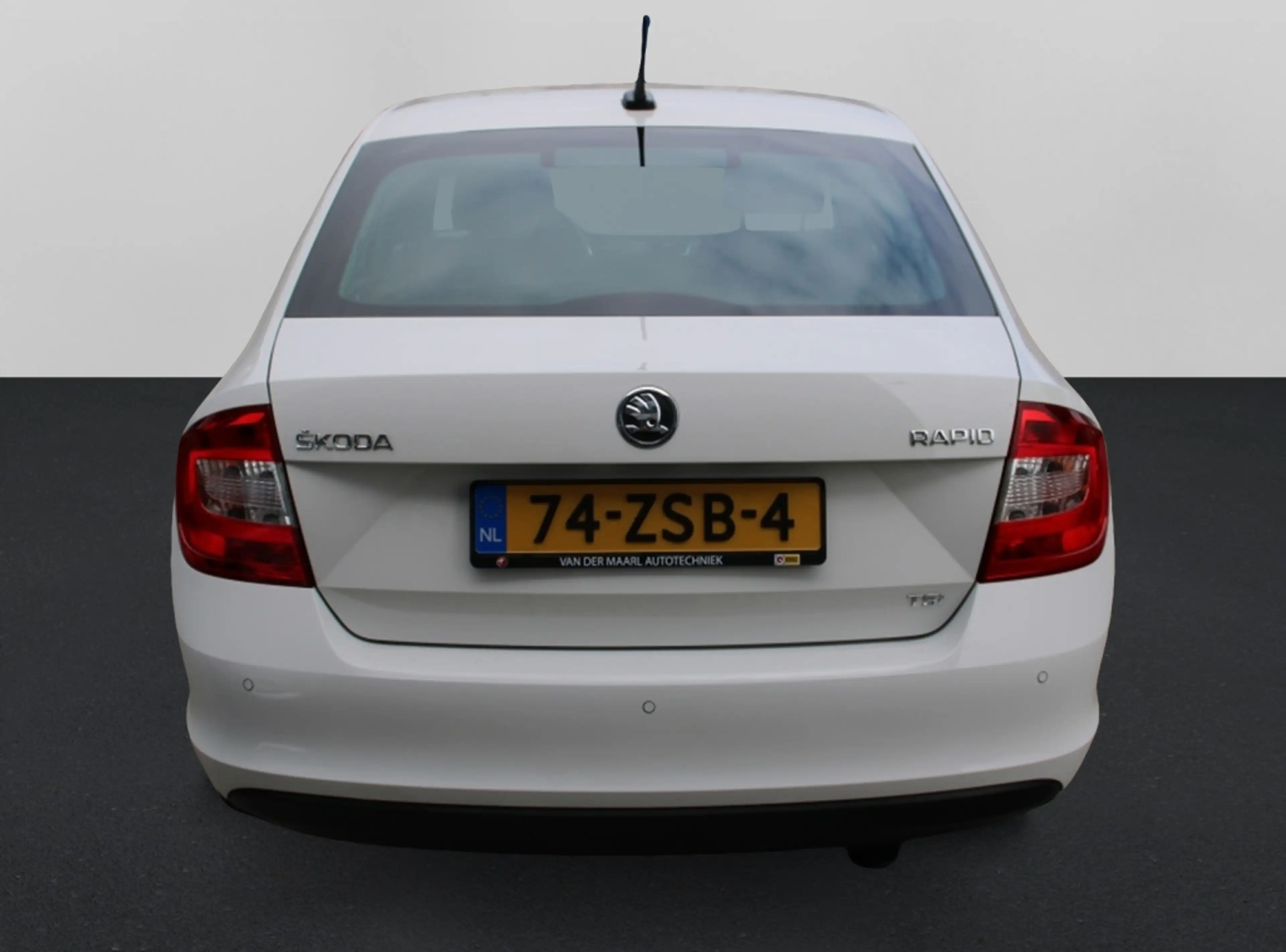 Skoda Rapid/Spaceback 1.2 TSI Grt Eleg Bns — photo 6