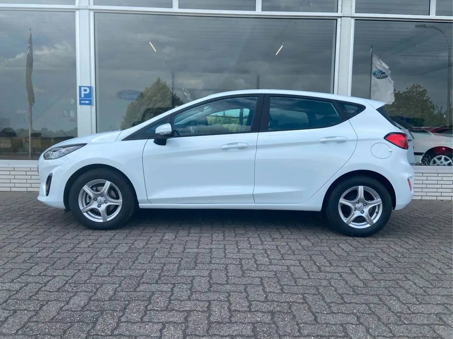 Ford Fiesta Cool & Connect Weiß - 1