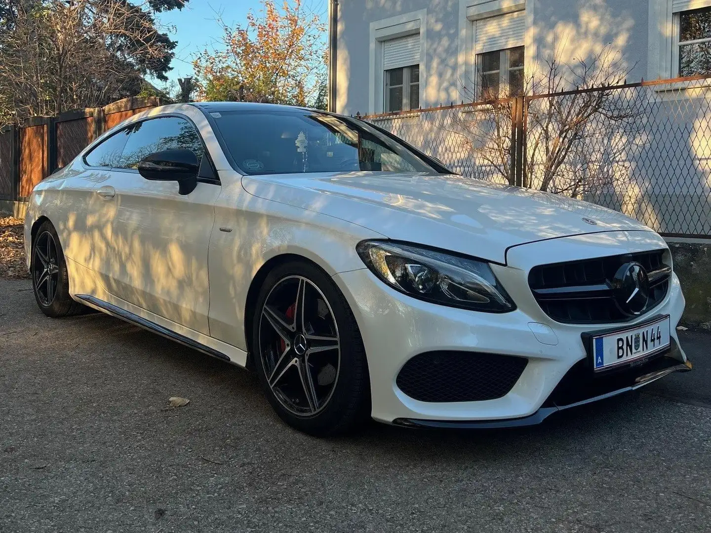Mercedes-Benz C 200 C 200 Coupe Aut. Weiß - 1