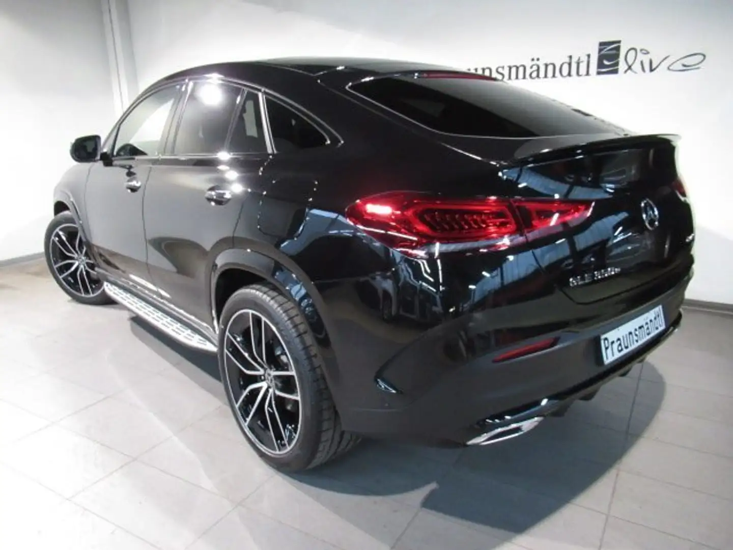 Mercedes-Benz GLE 350 e 4M AMG Cp. Night Pano/22"/Dist/Airmati Schwarz - 2