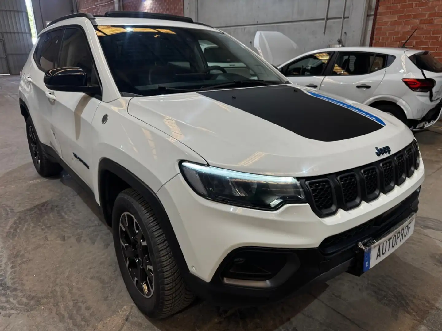 Jeep Compass 1.3 PHEV Trailhawk EAWD Aut. 240 - 1