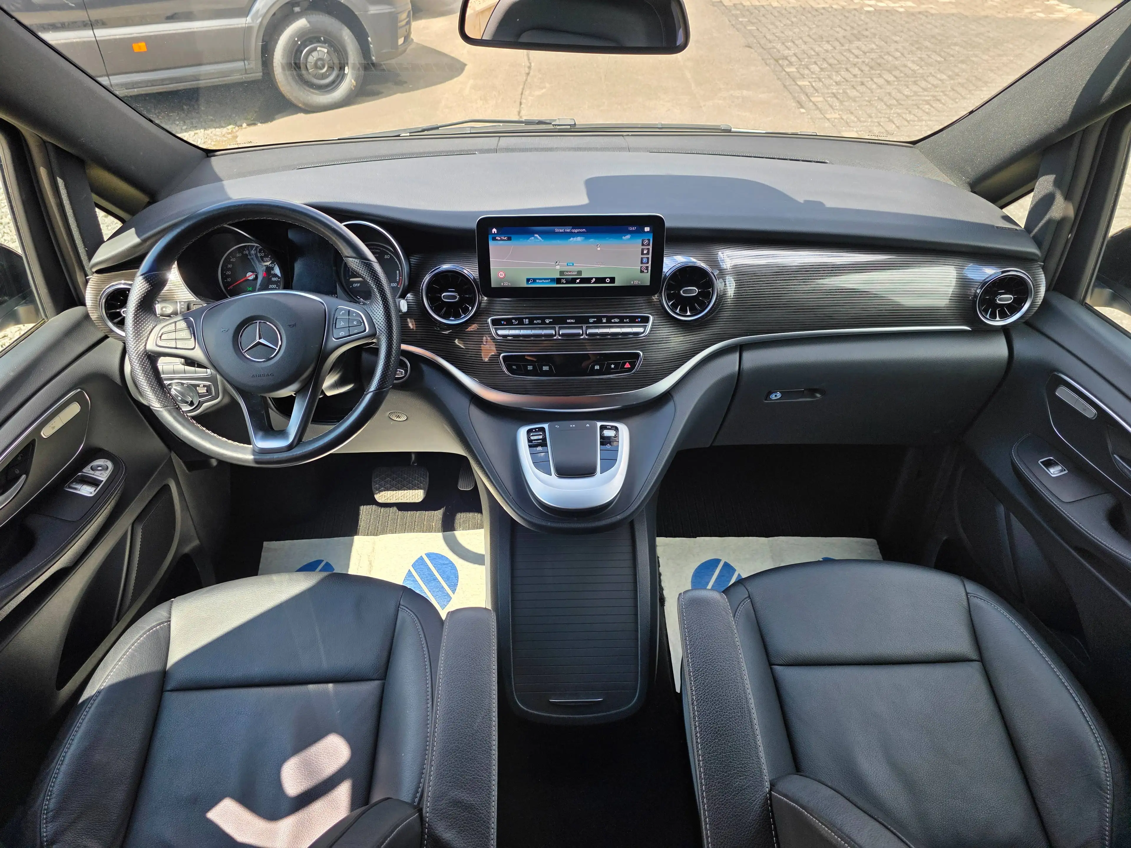 Mercedes-Benz EQV 300 34.990 EX - 7 Zitplaatsen - 100% Elektro - 40.000 KM — photo 14