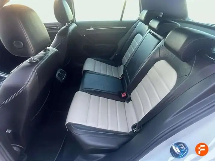 Volkswagen Golf 2018, foto 16