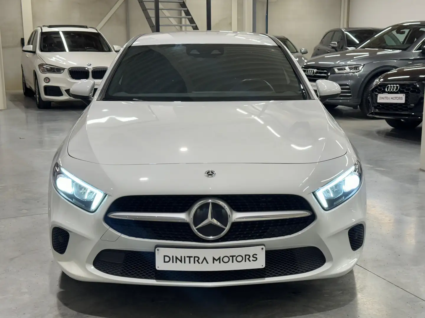 Mercedes-Benz A 250 A250e Business Solution-Carplay/Cruise/LED/Zetelvw Blanc - 2