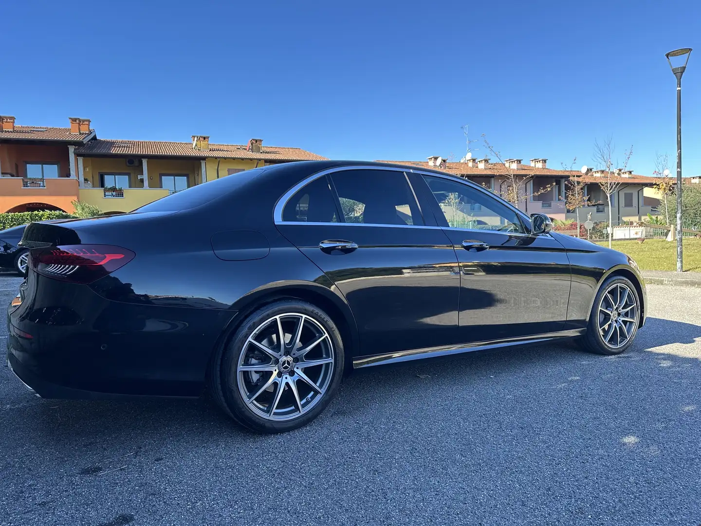 Mercedes-Benz E 200 mild hybrid Nero - 2