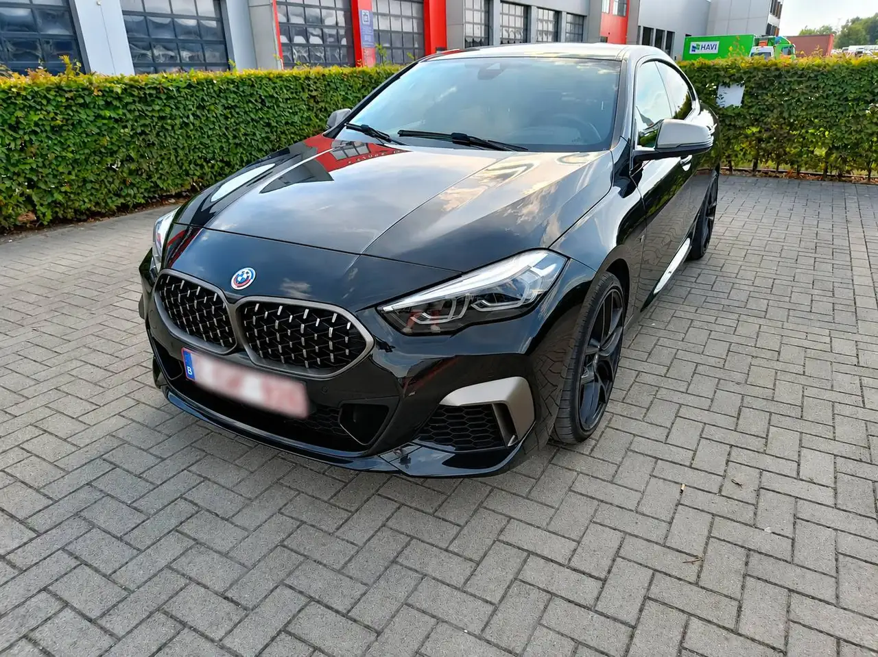 BMW 235