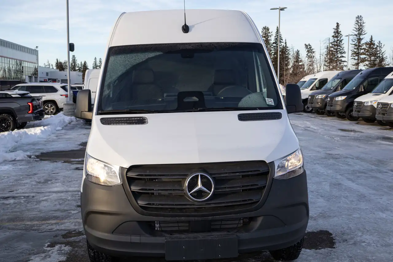 Mercedes-Benz Sprinter снимка Mercedes-Benz Sprinter