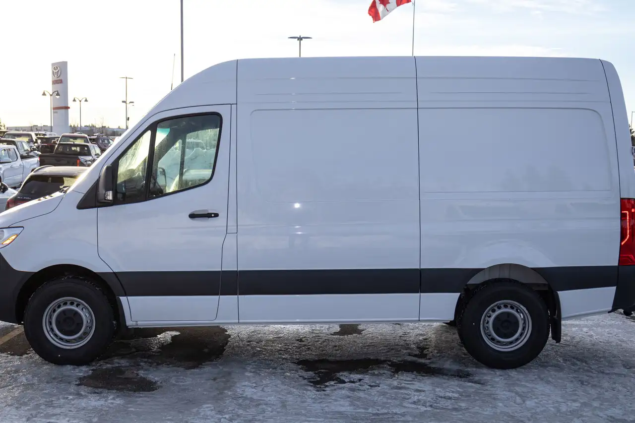 Mercedes-Benz Sprinter снимка Mercedes-Benz Sprinter