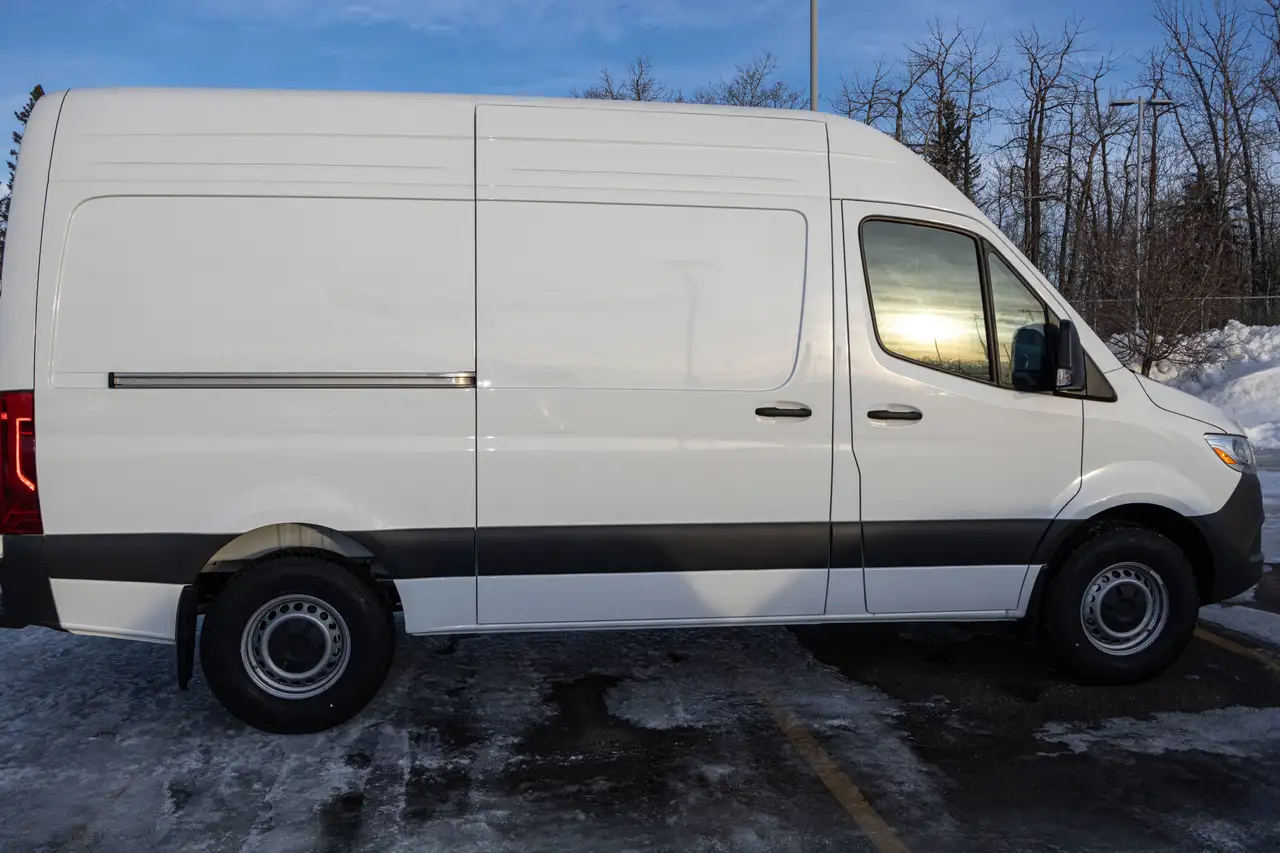 Mercedes-Benz Sprinter снимка Mercedes-Benz Sprinter