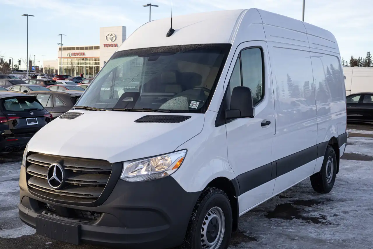 Mercedes-Benz Sprinter снимка Mercedes-Benz Sprinter