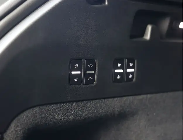 Porsche Cayenne view 23