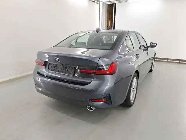 BMW 3 Series view 2
