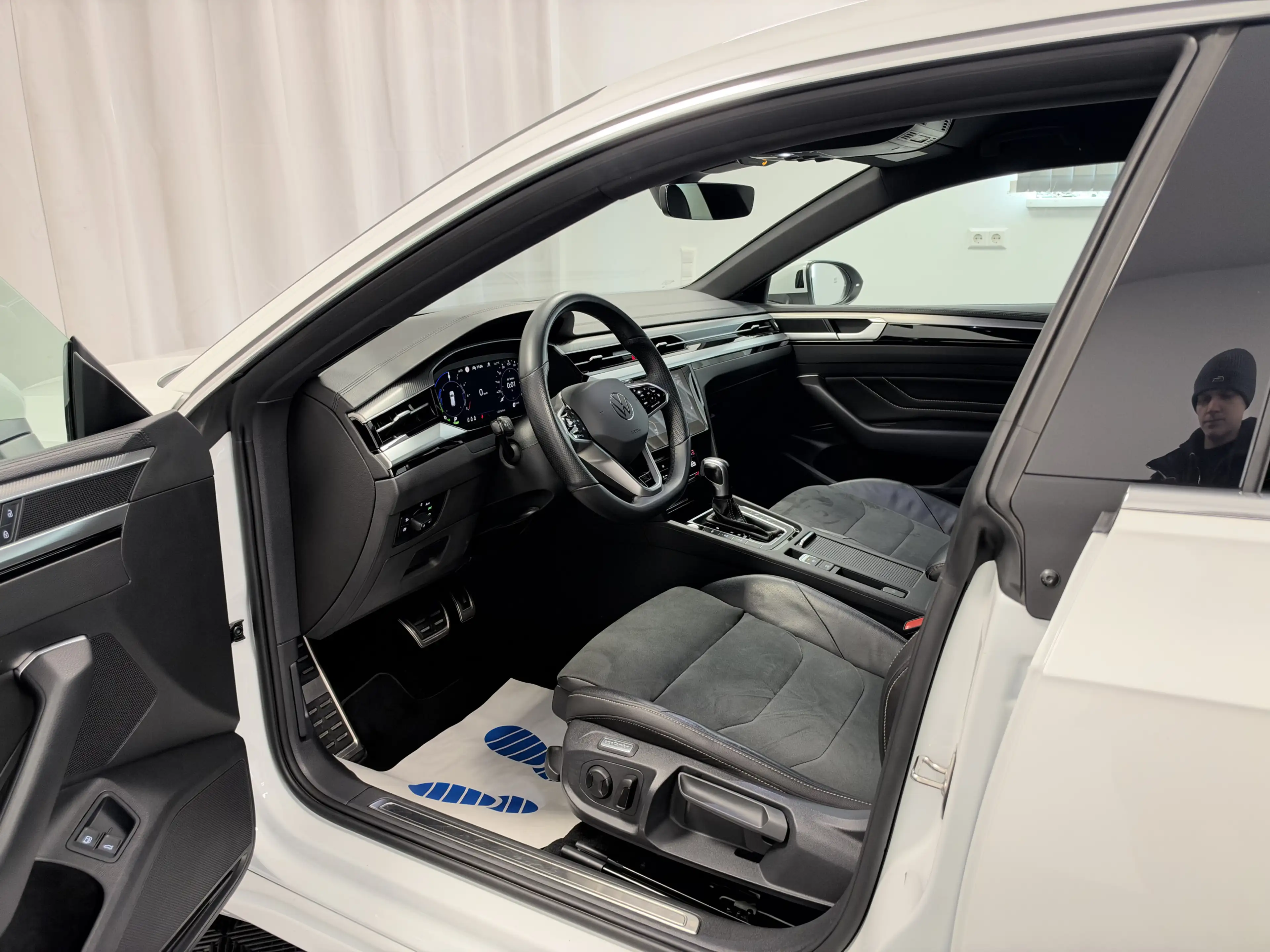 Volkswagen Arteon SB 1.4 eHybrid GTE DSG R-Line Standheiz. — photo 9