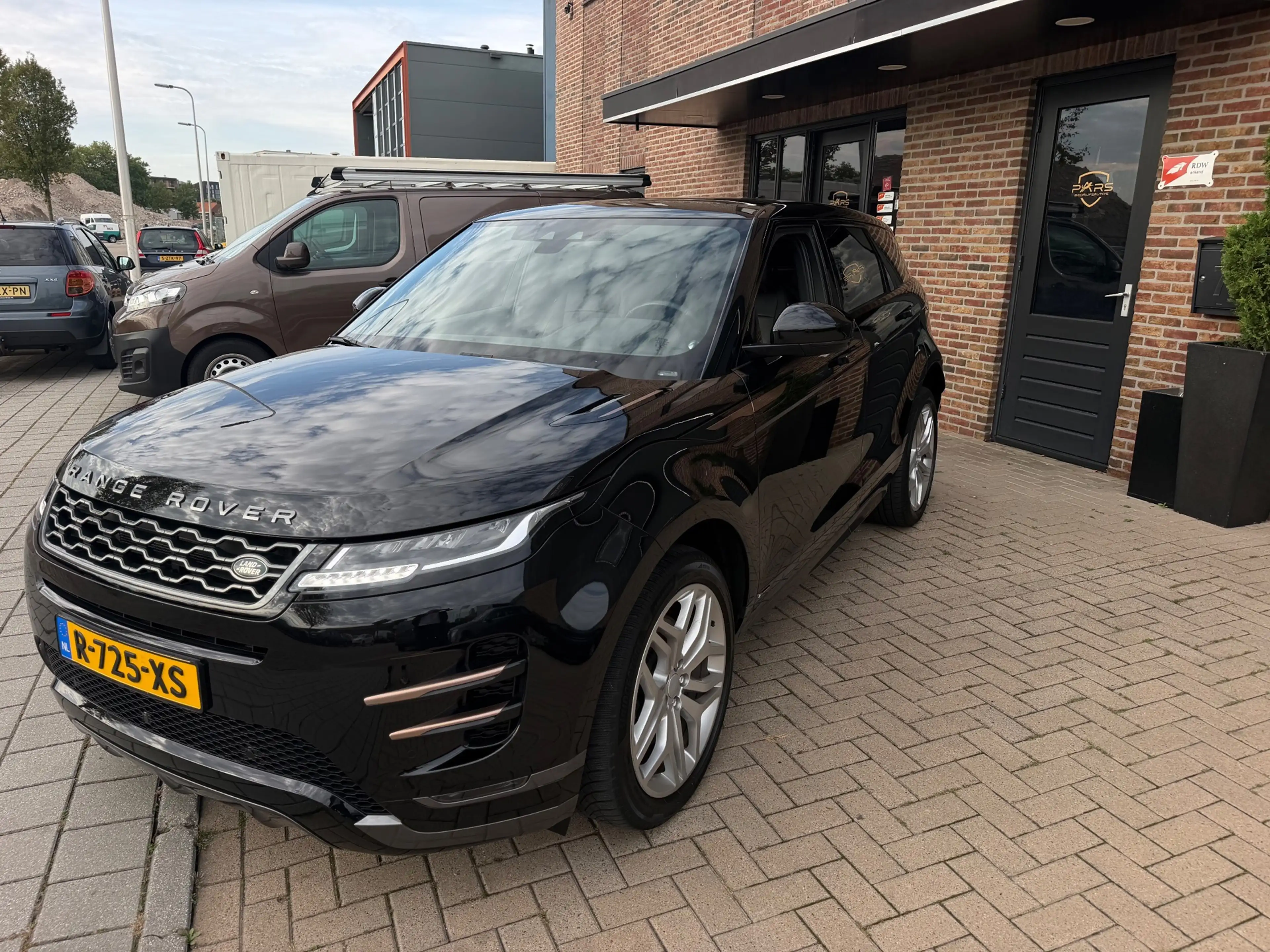 Land Rover Range Rover Evoque 2.0 P200 AWD R-Dynamic 200PK Automaat 4x4 Panorama — photo 13