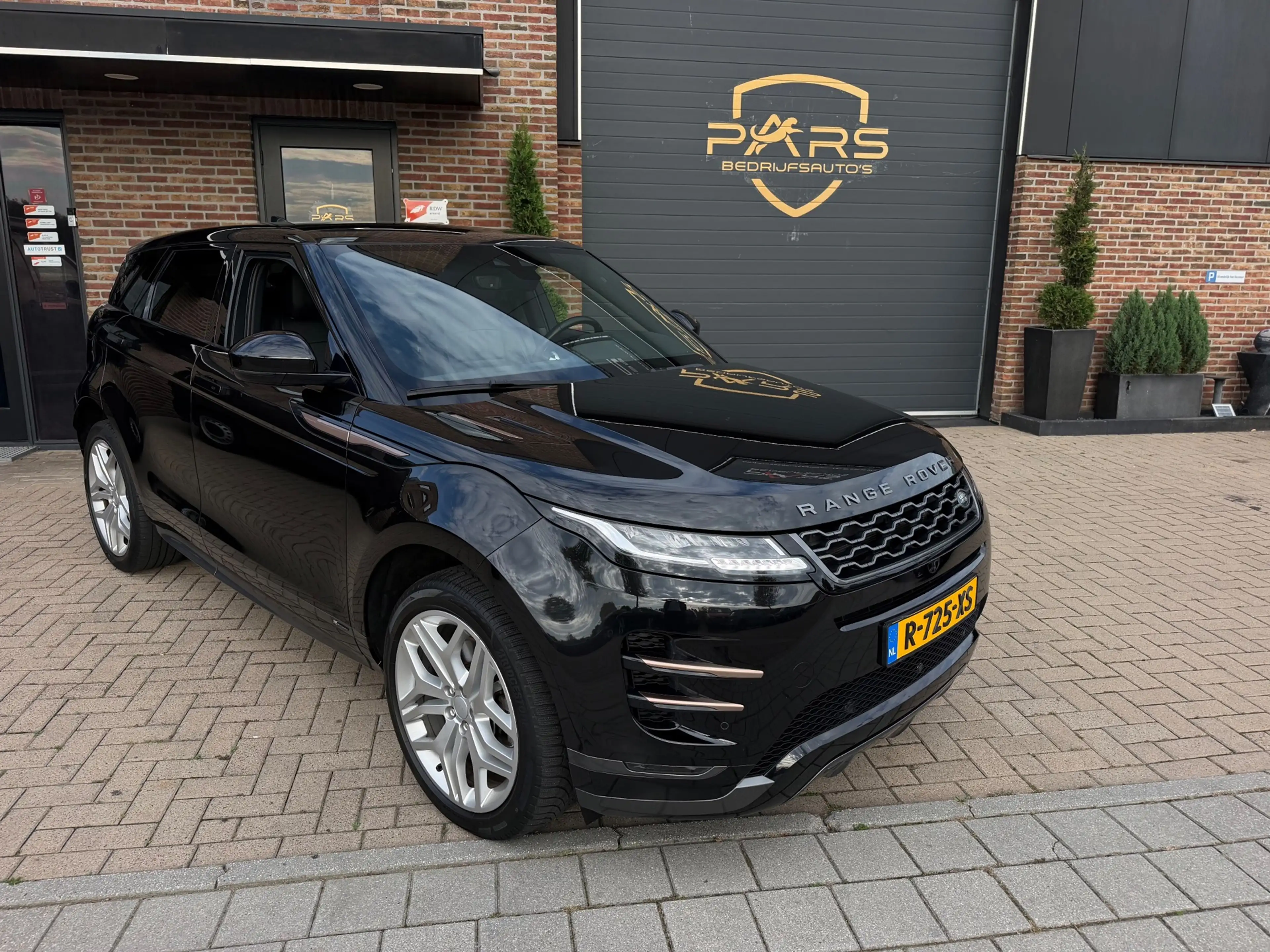 Land Rover Range Rover Evoque 2.0 P200 AWD R-Dynamic 200PK Automaat 4x4 Panorama — photo 7