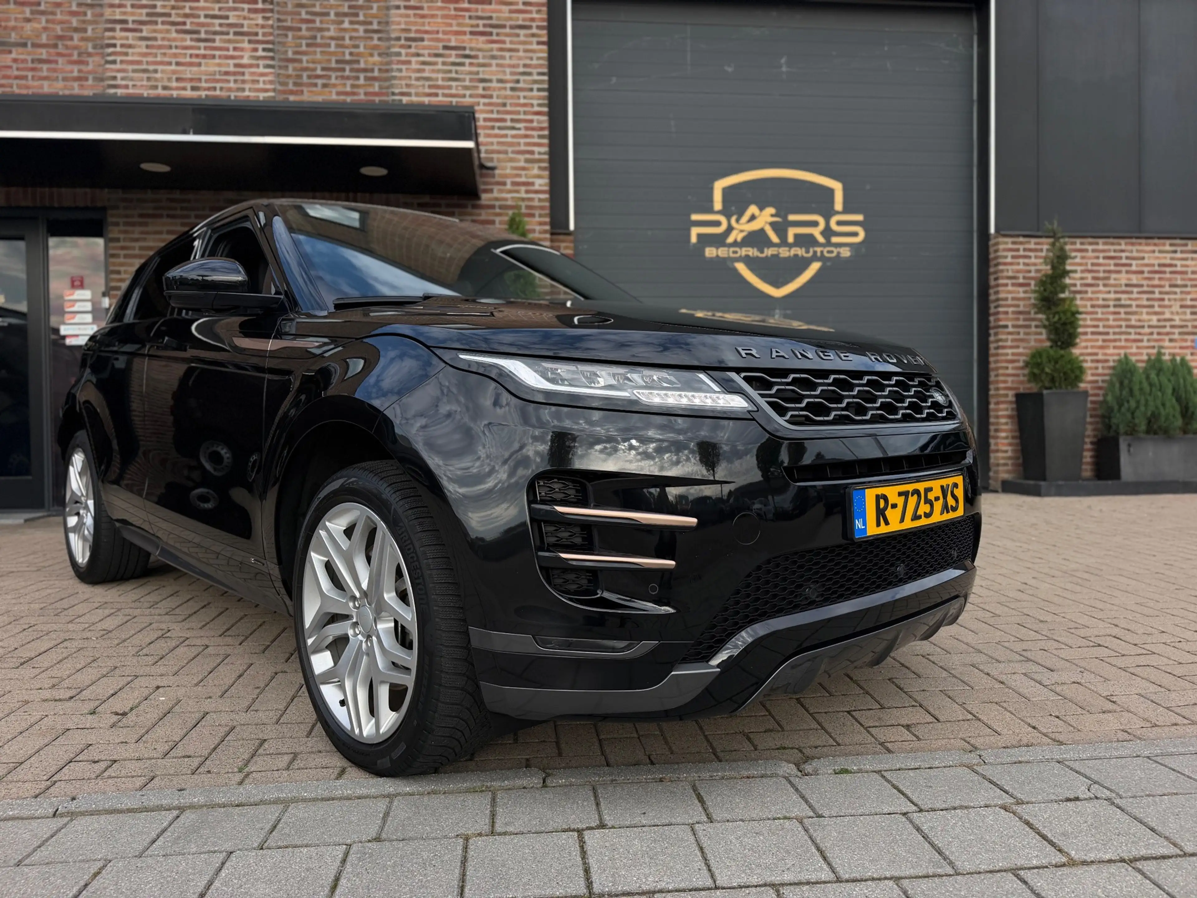 Land Rover Range Rover Evoque 2.0 P200 AWD R-Dynamic 200PK Automaat 4x4 Panorama — photo 6