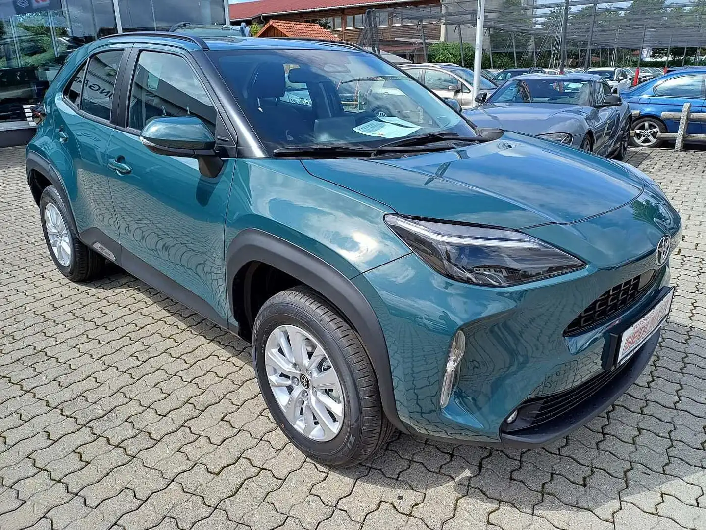 Toyota Yaris Cross Hybrid Active SHZ/LHZ/KAMERA/SOFORT! zelena - 2