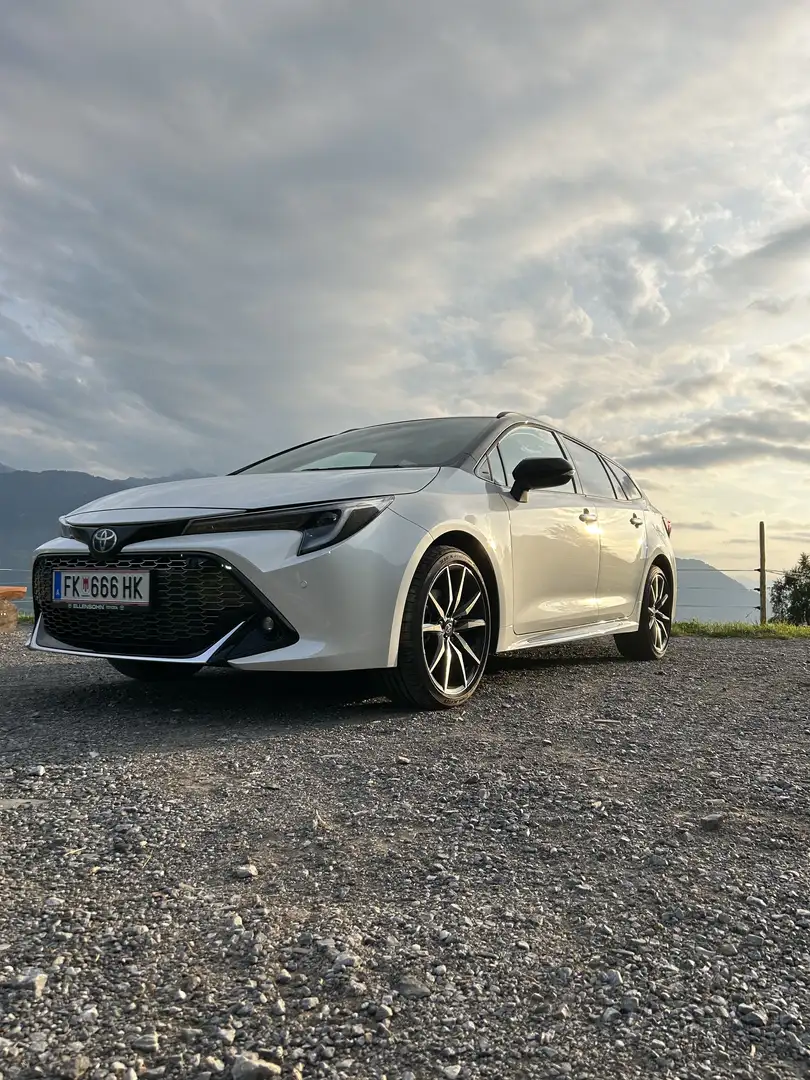 Toyota Corolla 2,0 Touring Sports Hybrid GR-Sport - 1