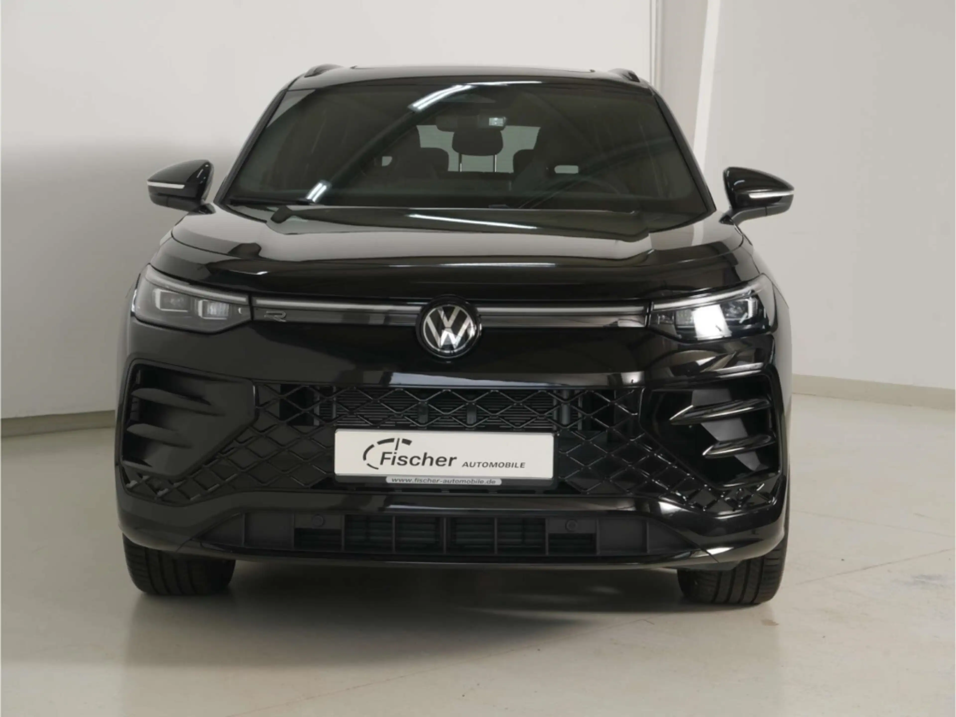 Volkswagen Tayron 2.0 TDI 4Motion R-Line Black Style — photo 3