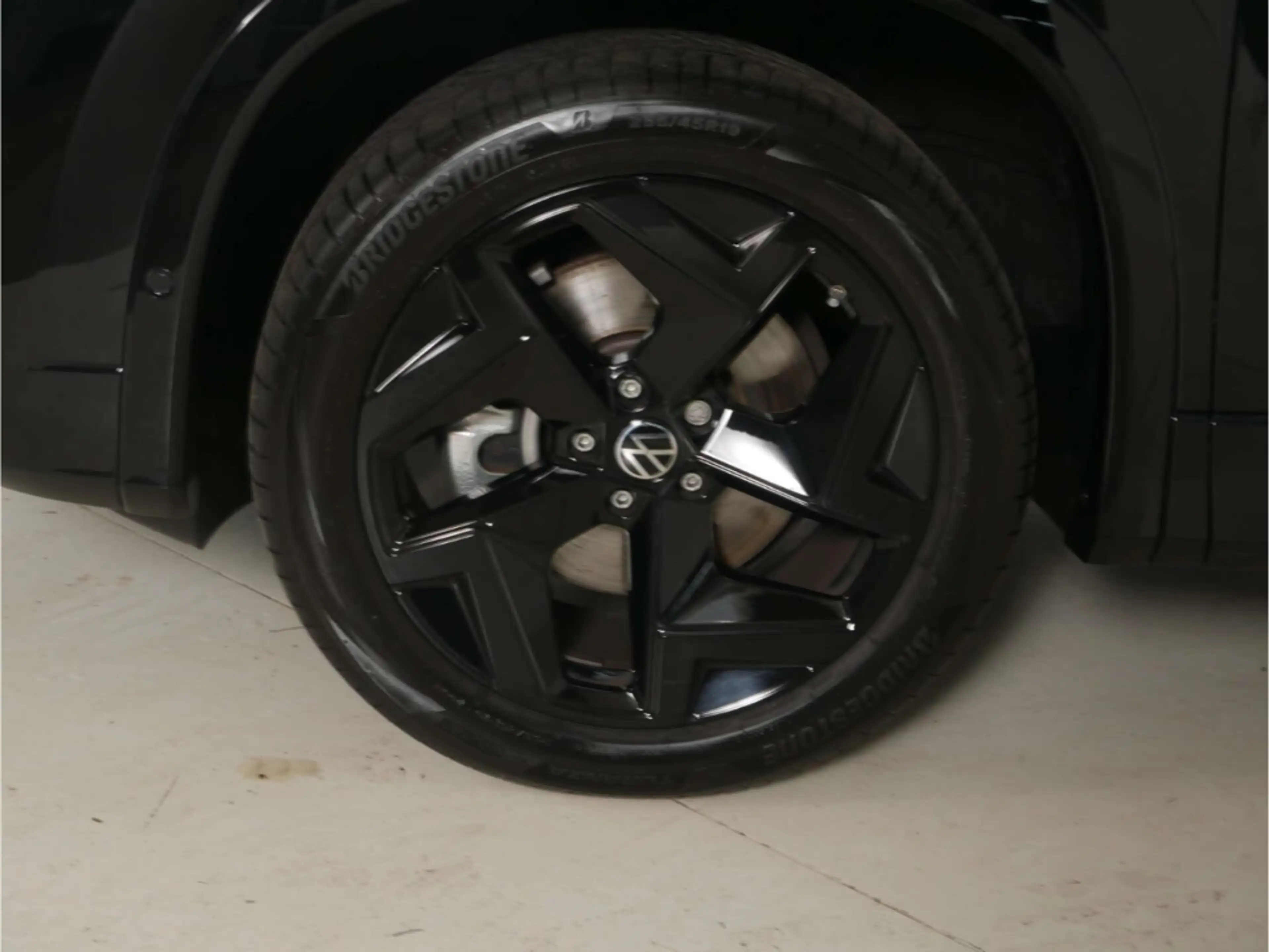 Volkswagen Tayron 2.0 TDI 4Motion R-Line Black Style — photo 9