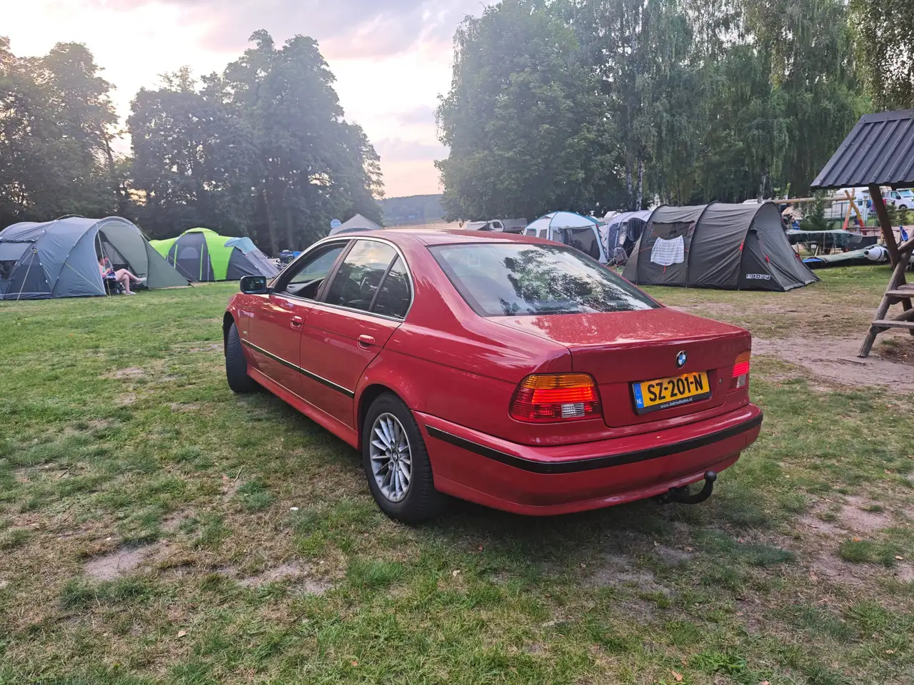 BMW 525 Automaat, Android Auto/Carplay wireless, Panorama dak, elektrische & neerklapbare leren stoelen, zijspiegels, airco, foto 2