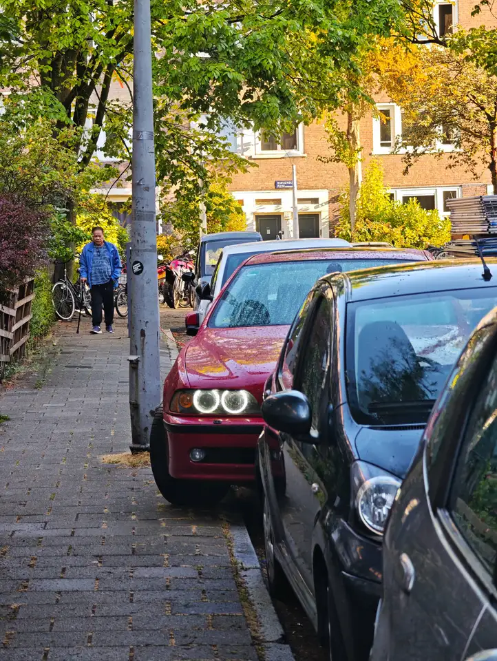 BMW 525 Automaat, Android Auto/Carplay wireless, Panorama dak, elektrische & neerklapbare leren stoelen, zijspiegels, airco, foto 4