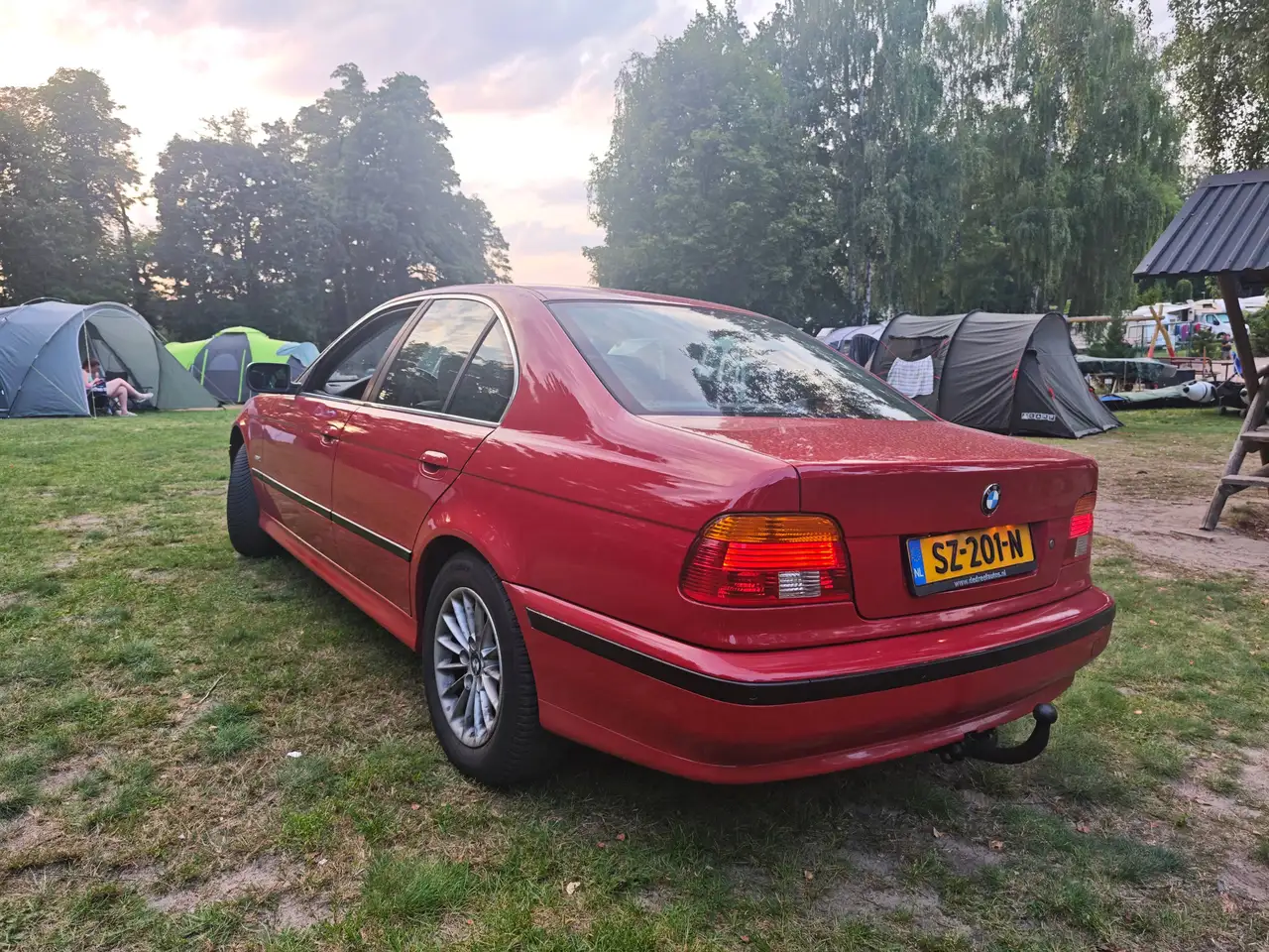 BMW 525 Automaat, Android Auto/Carplay wireless, Panorama dak, elektrische & neerklapbare leren stoelen, zijspiegels, airco, foto 3