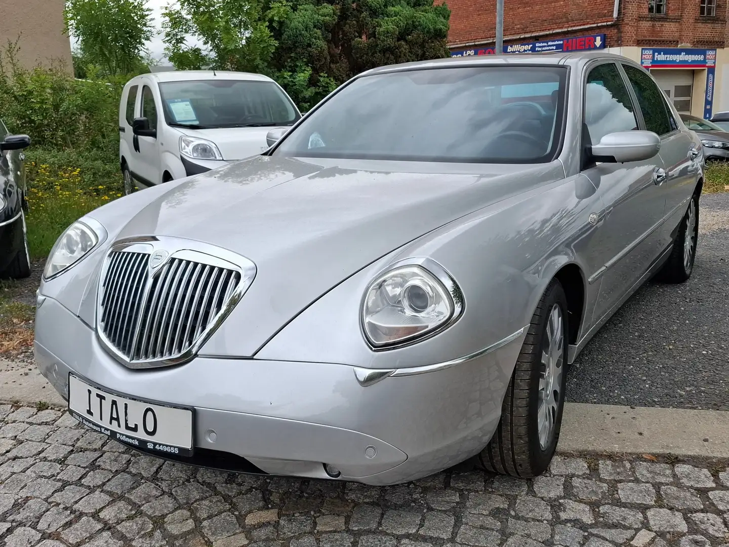 Lancia Thesis 3.0 V6 Comfotronic Emblema Silber - 1