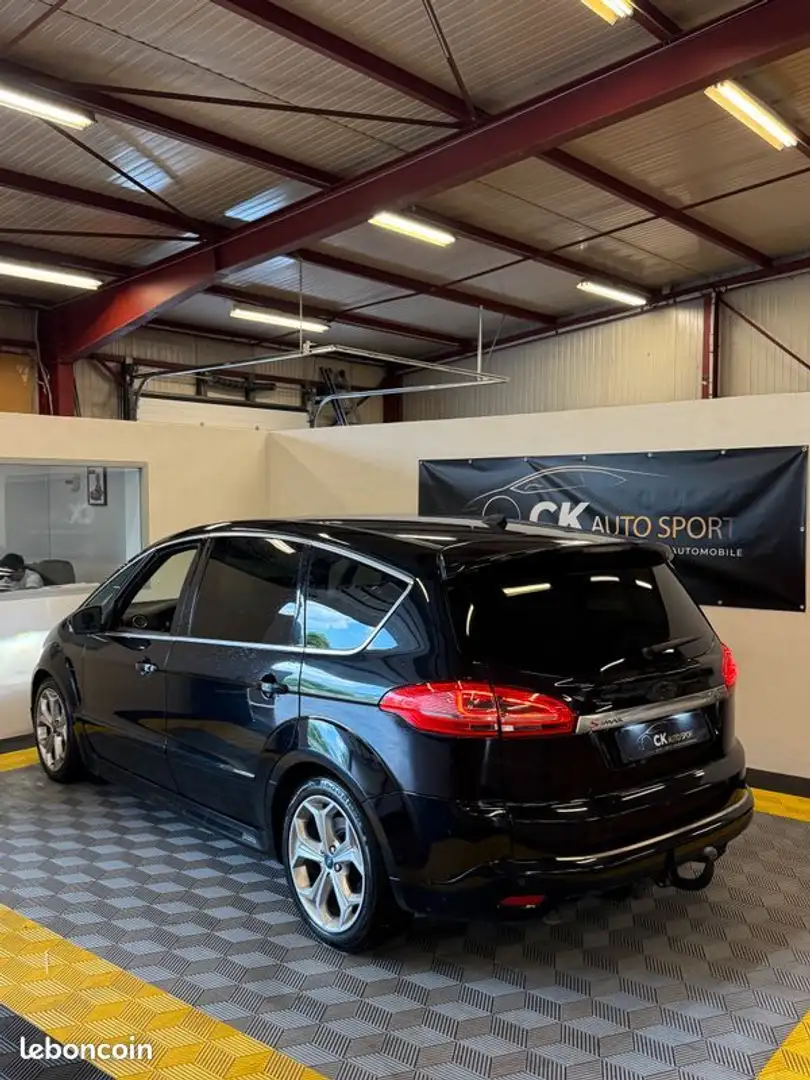 Ford S-Max 2.0 TDCi 140ch FAP Titanium PowerShift Schwarz - 2