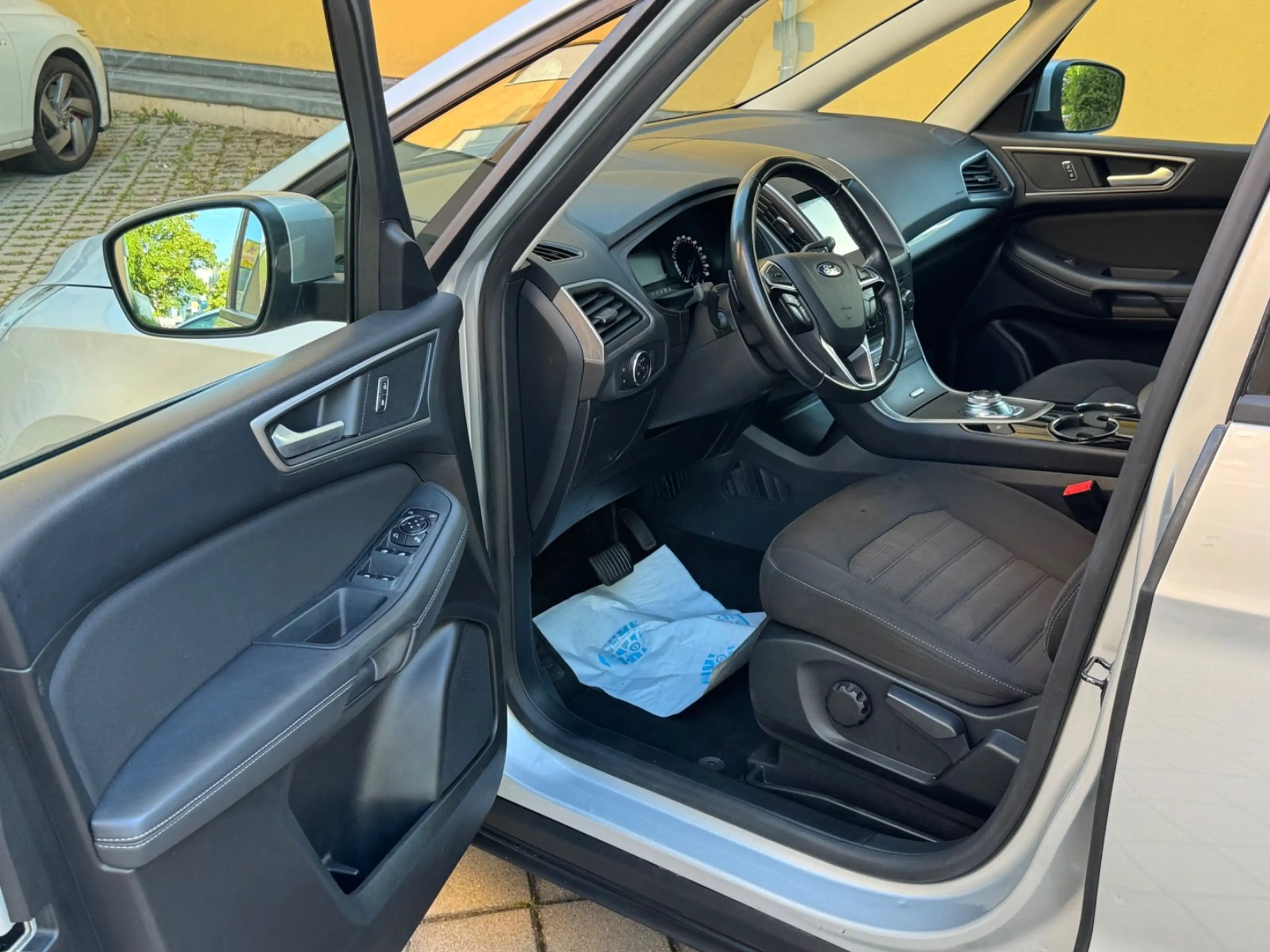 Ford Galaxy 2.0 TDCI 110 KW Automatik PDC Navi 7 Sitz — photo 15