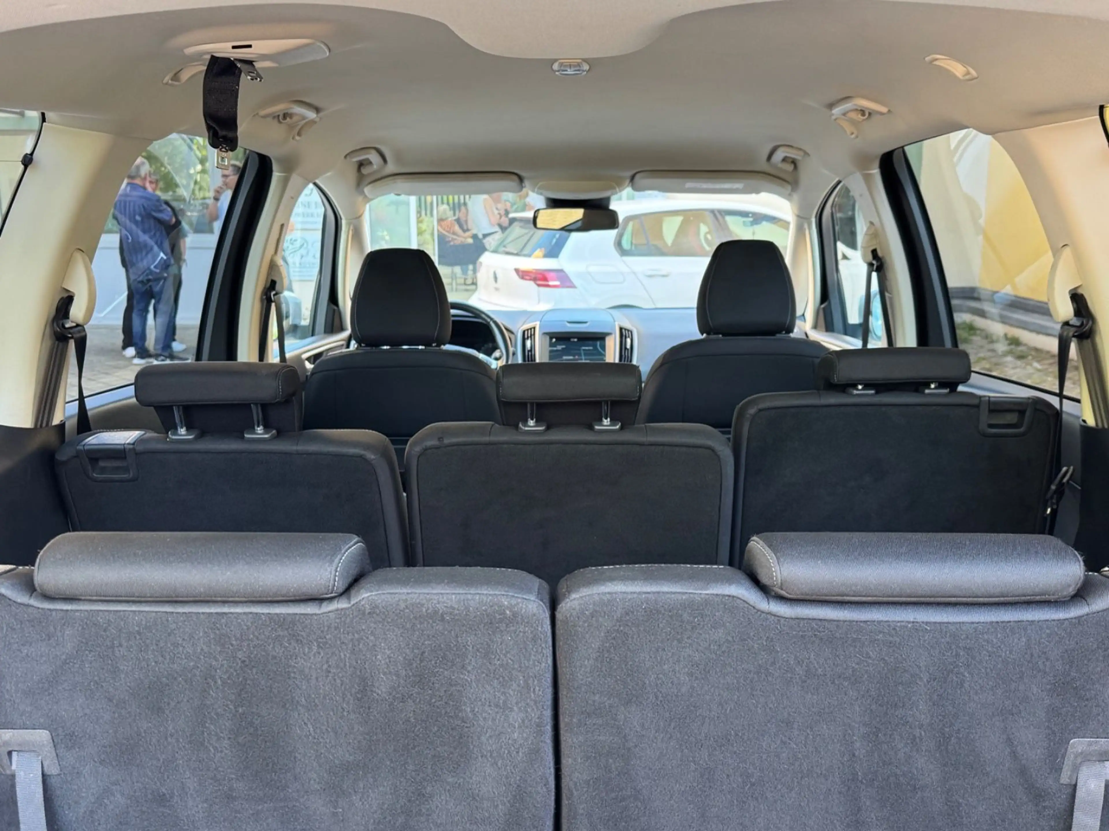 Ford Galaxy 2.0 TDCI 110 KW Automatik PDC Navi 7 Sitz — photo 14